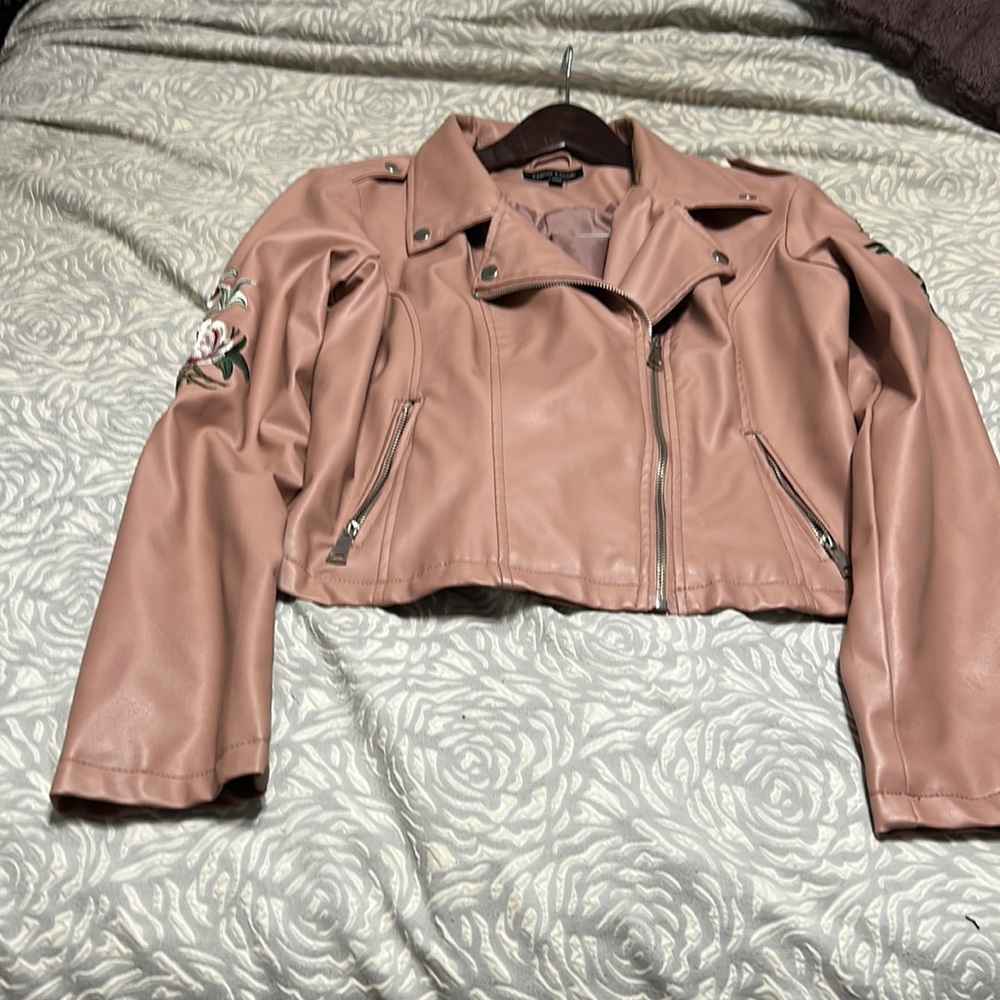 Perfect shape only worn a few times size lg